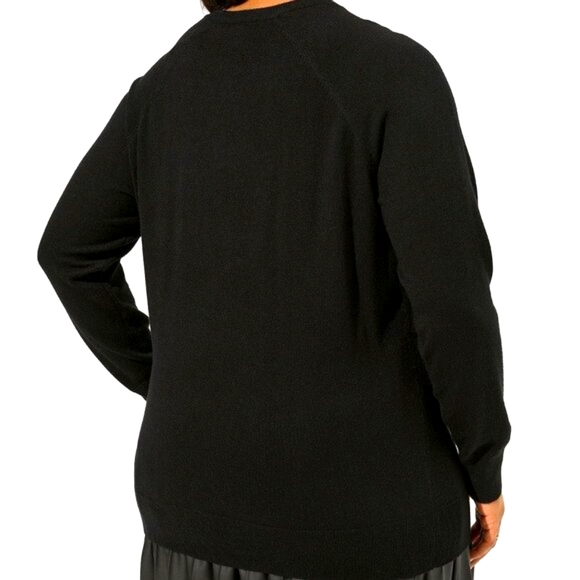 ❤️NWT VINTAGE TORRID SWEATER - HEART GRAPHIC EMBRIODERED & SEQUIN DETAIL SIZE 2X - Picture 3 of 9